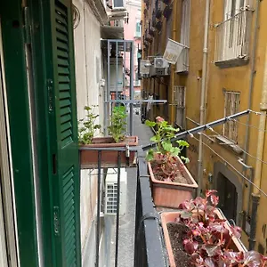 Le Di Ginevra , Nápoles Italia